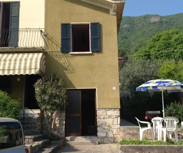Casa Di Nancy Vakantiehuis Salò